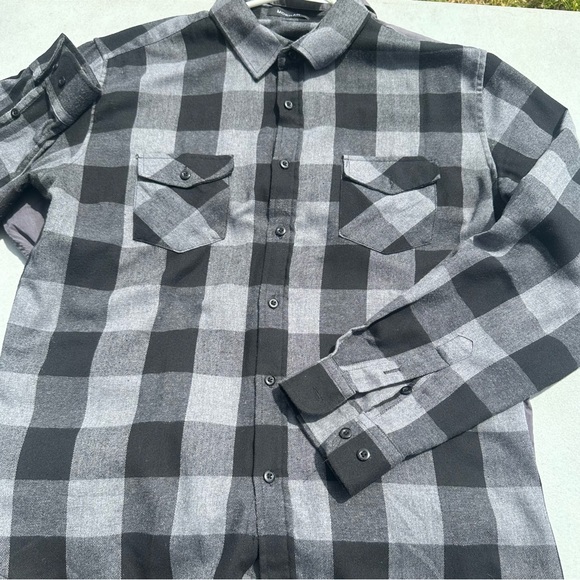 Tony Hawk and mcedar Button-Up Shirts sz L - Picture 5 of 9